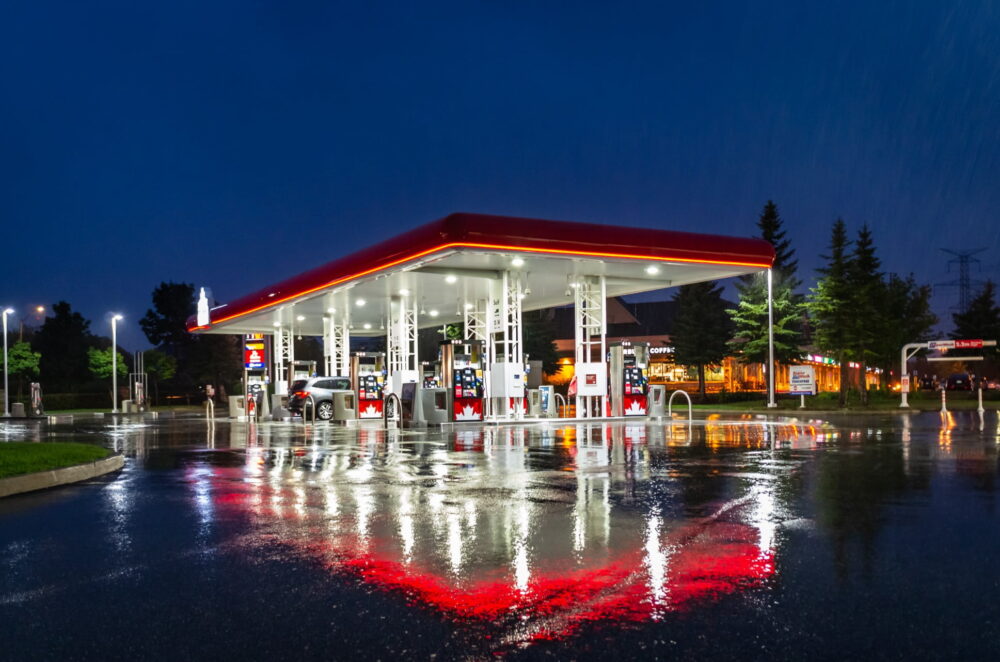 Merchant point-of-sale-solutions for fueling centers